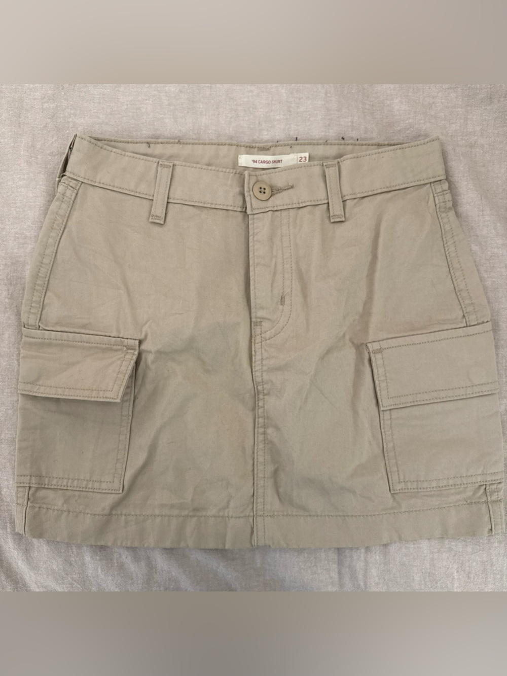 Levi’s 94 Cargo Skirt